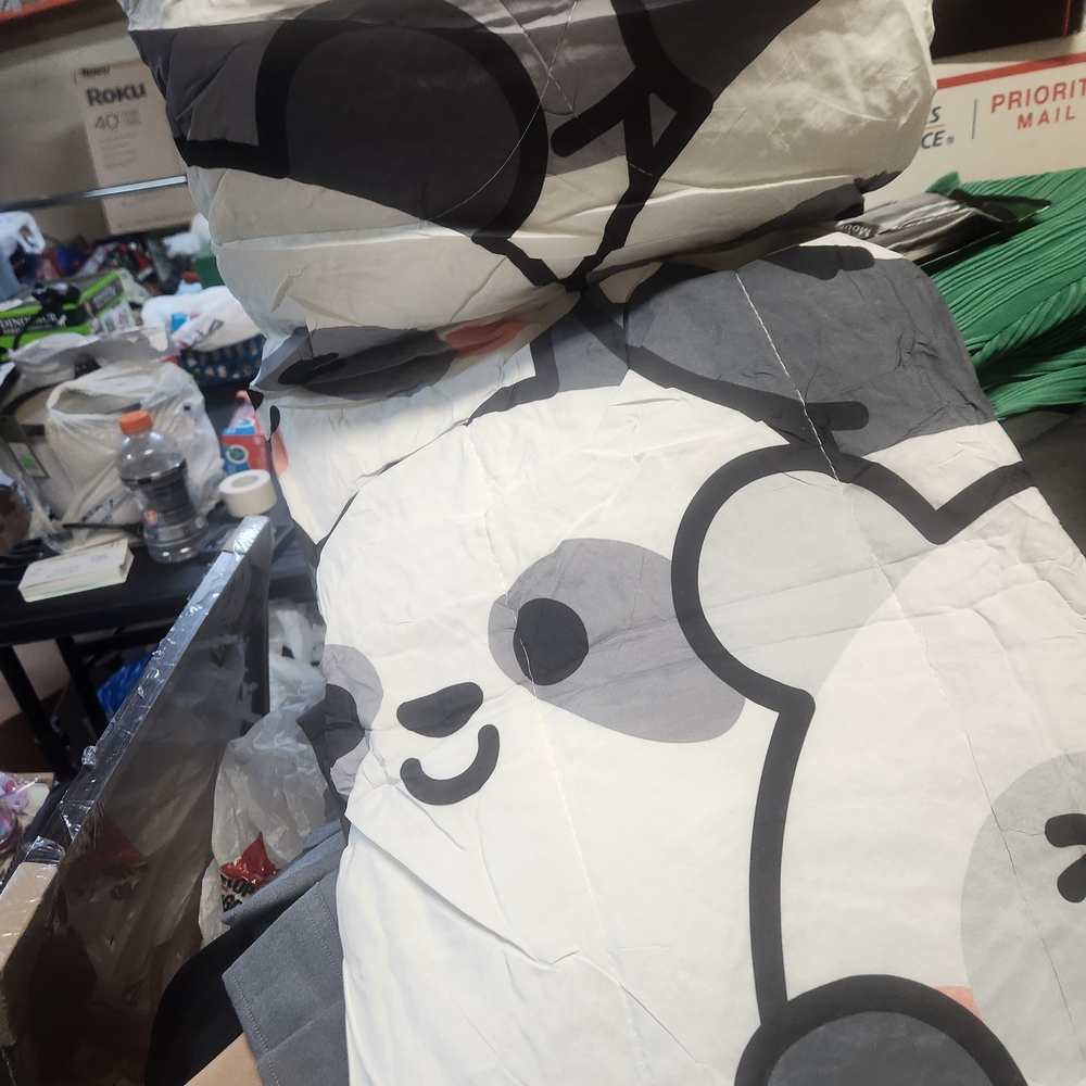 Panda Print Bedding Set - Picture 2 of 6